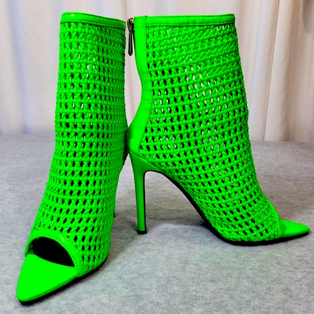 New Cape Robbin NEON GREEN BOOT WOVEN PATTERN HEELS - Picture 11 of 17